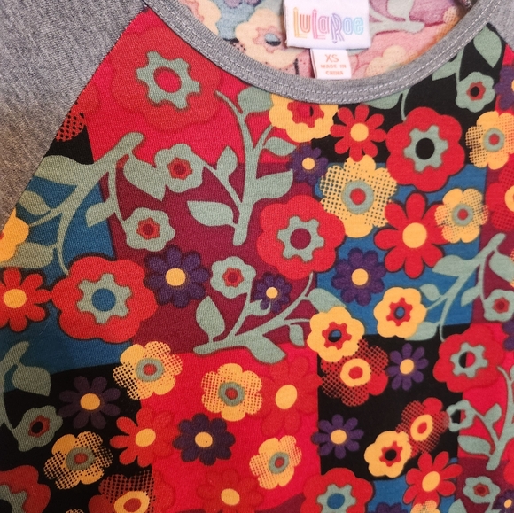 LulaRoe Randy shirt - Picture 2 of 2